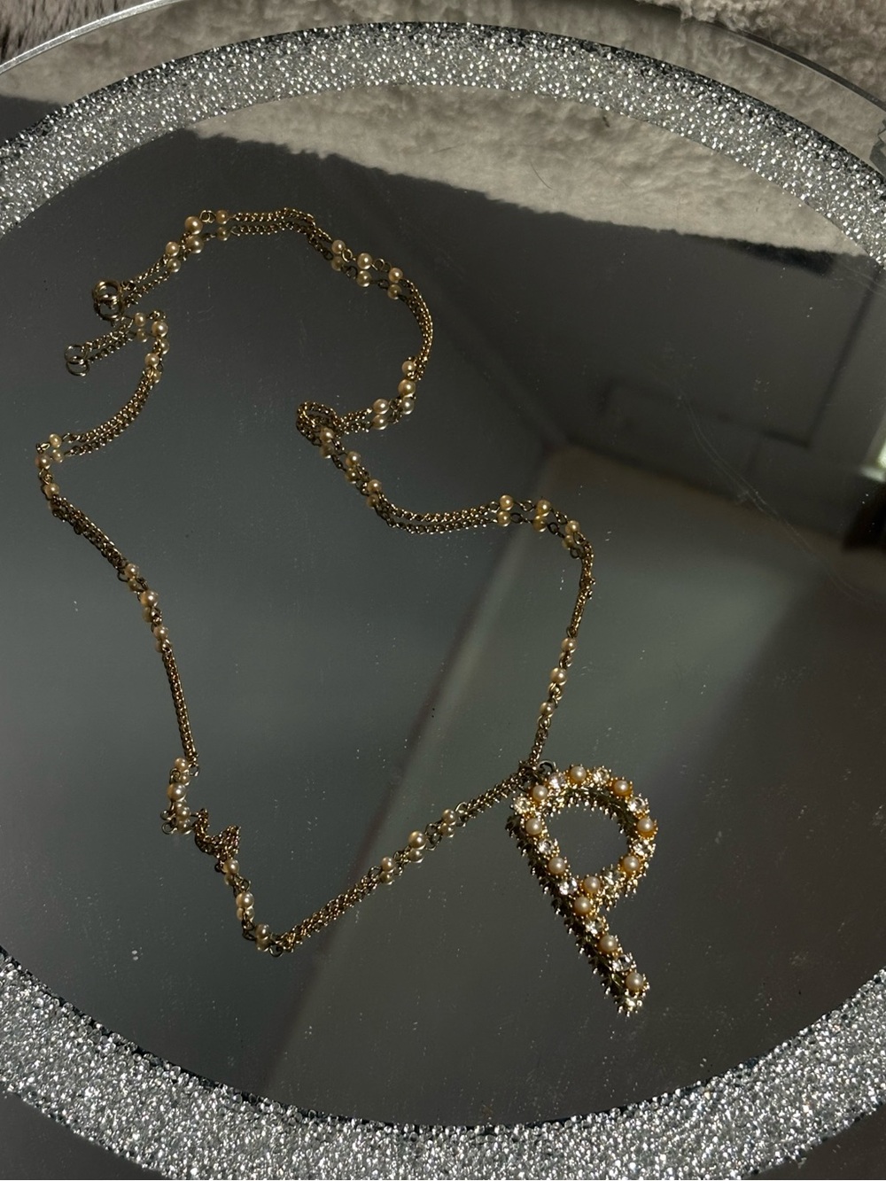 Vintage Gold Tone P Necklace